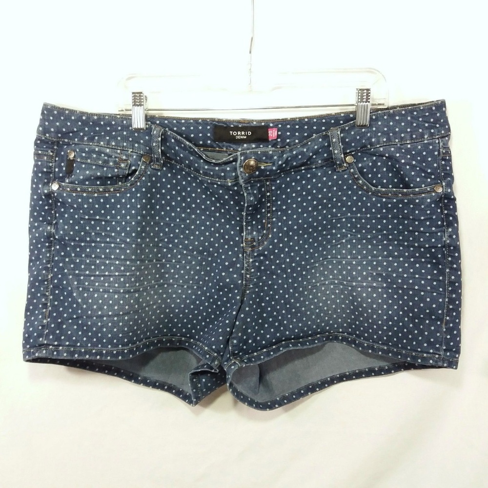 Torrid Polka Dot Jean Shorts Size 20 Short Shorts